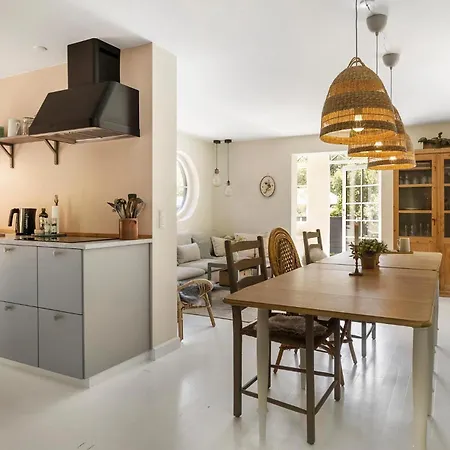 Lovely In With Wifi Semesterbostad